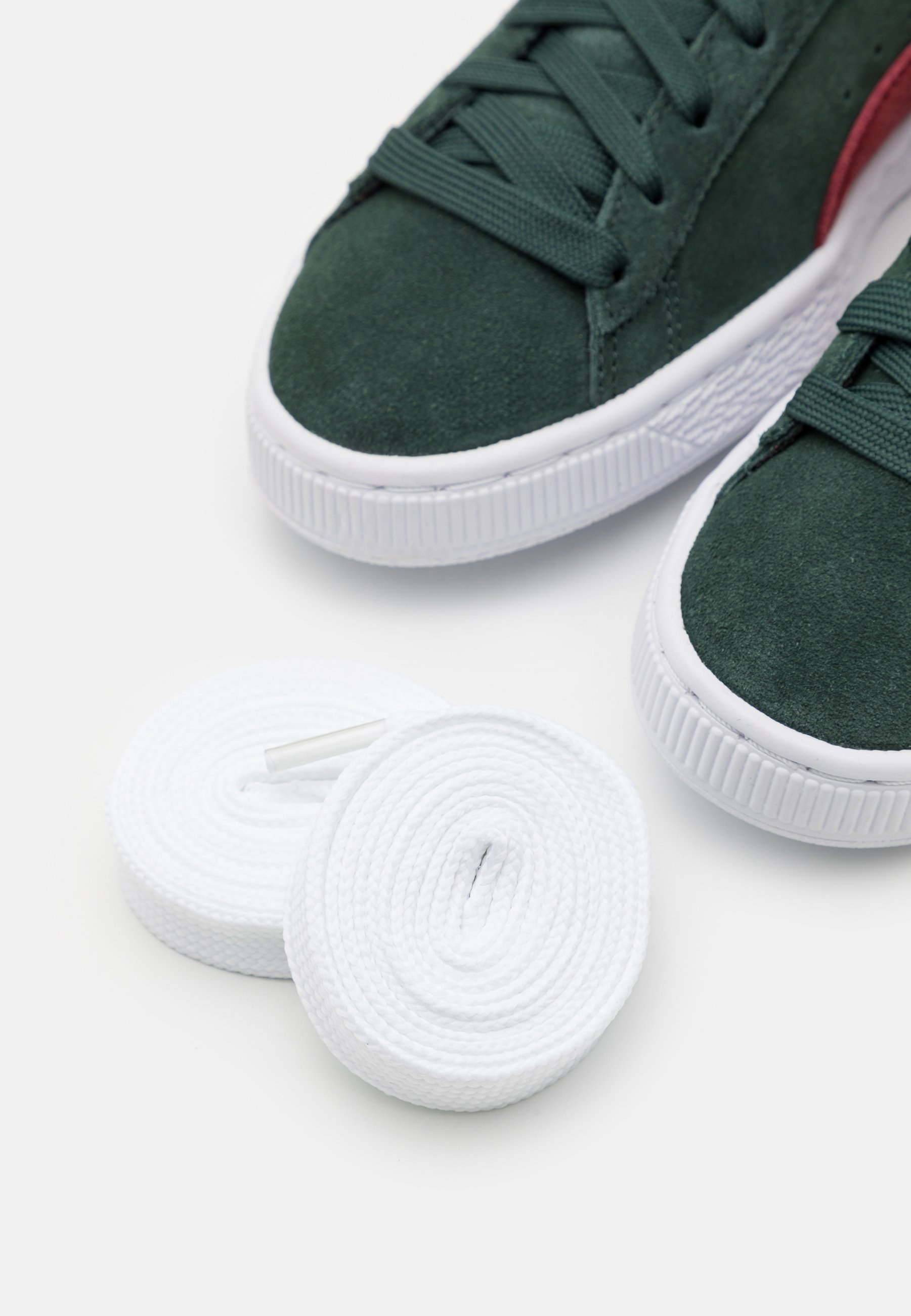 puma suede green trainers
