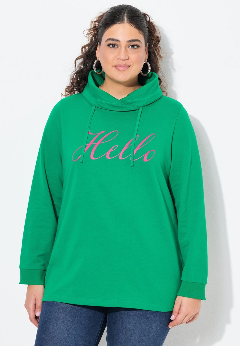 Felpa verde con collo a imbuto, caratterizzata da una grafica testuale rosa con la scritta "Hello". Realizzata in materiale morbido, ha maniche lunghe e una vestibilità comoda.