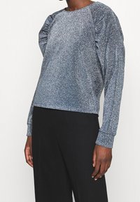 Mads Nørgaard Langarmshirt - blue