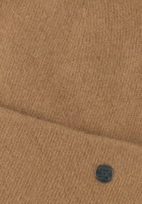 Bickley+Mitchell Beanie - camel