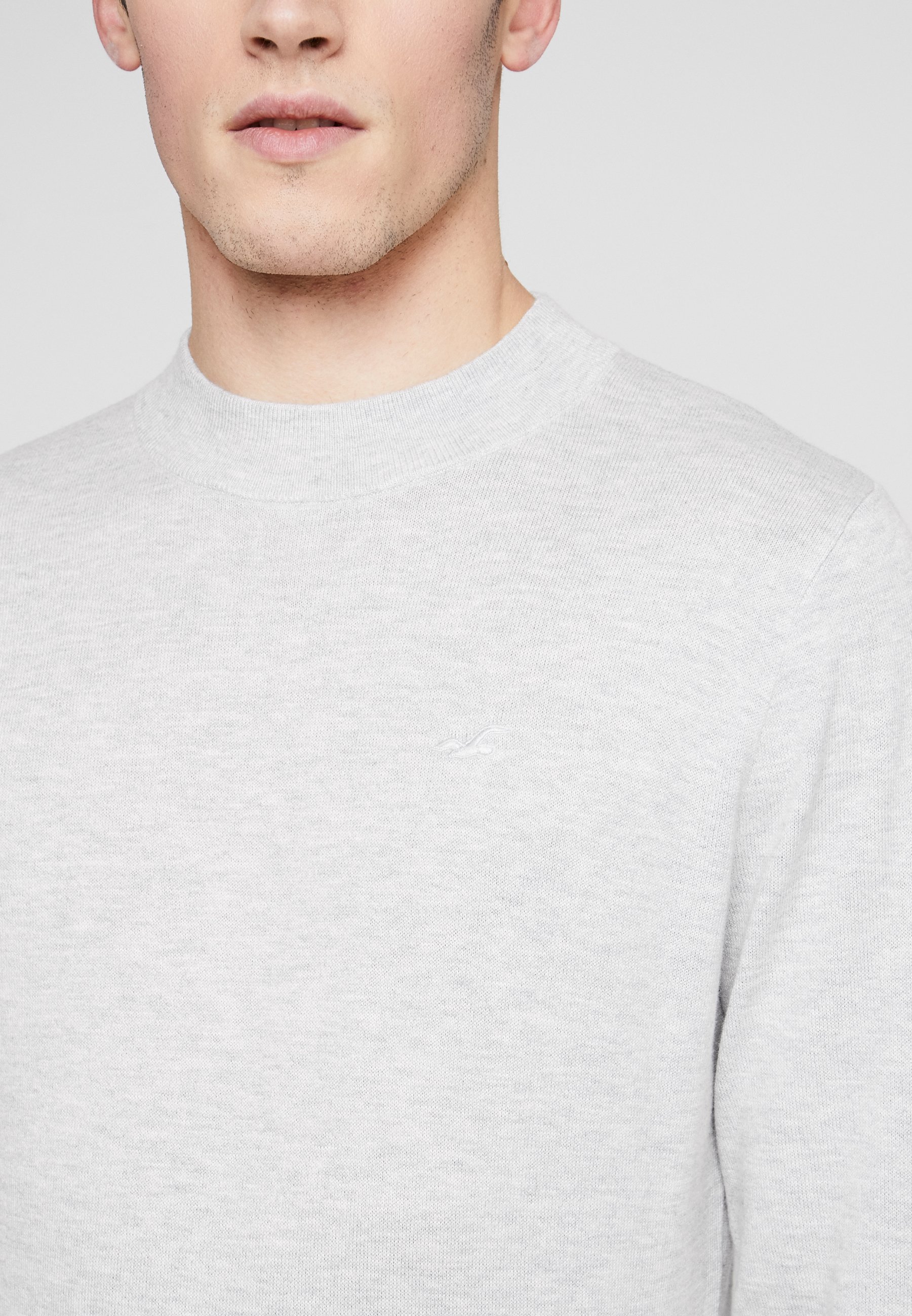 Hollister Co. MOCK NECK Trui stone Zalando.nl Hollister Co. MOCK NECK Trui stone Zalando.nl