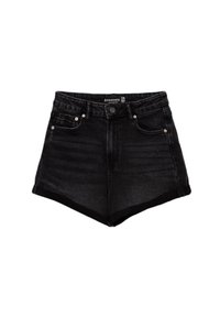Pantalones cortos de mezclilla negra con cintura alta, que cuentan con bolsillos frontales, herrajes en tono cobre y un dobladillo deshilachado. Textura suave con un ligero estiramiento.