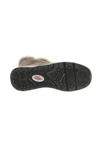 Grijze suède laars met een zachte beige voering. Beschikt over een gestructureerde zwarte rubberen zool met een patroon voor grip en een logo in het midden.