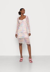 Monki Vestido direito - pink dusty light/tiedye