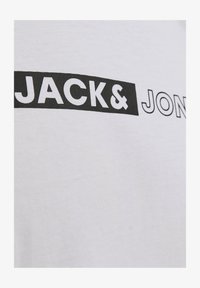 Unausgewählt, weiß