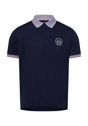 Marineblaues Poloshirt mit kontrastierendem grauem Kragen und Ärmeln. Verfügt über ein gesticktes Logo auf der Brust und pinkfarbene Akzentstreifen am Kragen und an den Ärmeln.