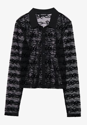 Sort mesh cropped skjorte med et struktureret mønster, langeærmer, klassisk krave og knaplukning foran.