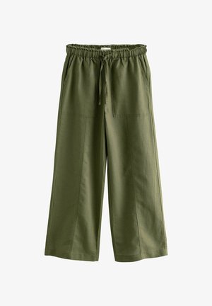 Olivgrüne, weit geschnittene Hose mit elastischem Bund, Kordelzug und zwei Vordertaschen. Leichter Stoff mit glatter Textur.