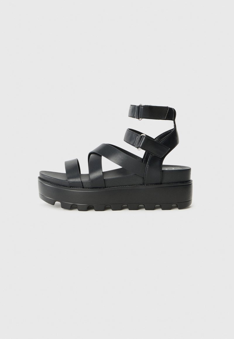 Koi Footwear Sandalen met plateauzool zwart Koi Footwear Sandalen met plateauzool zwart