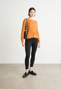 Tommy Hilfiger Casaco de malha - autumn orange