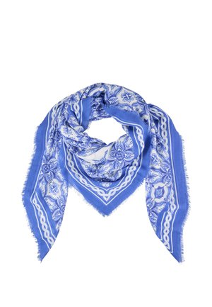 Blauw-witte vierkante sjaal met bloemige en geometrische patronen, franjes aan de randen, gevouwen in een driehoekige vorm.