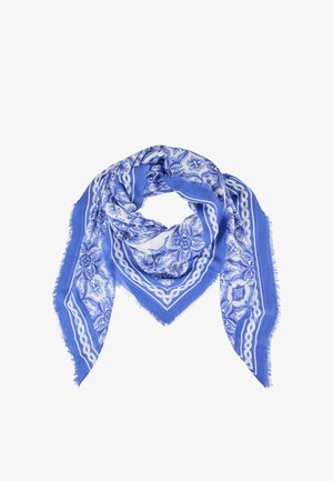 Foulard quadrato bianco e blu con motivi floreali e geometrici, bordi sfrangiati, piegato a forma triangolare.
