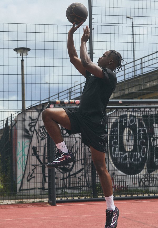 STEWIE 2 CHERRY ON TOP - Basketball shoes3