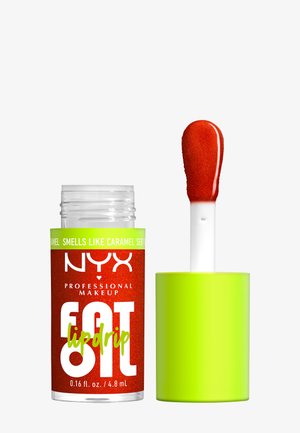 Gloss à lèvres Soft Lip Drip de NYX Professional Makeup en rouge scintillant avec tube ouvert et capuchon vert citron, 4,8 mL.