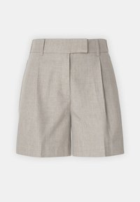 Shorts gris clair en tissu texturé, avec une taille haute, des plis à l'avant et une coupe classique.