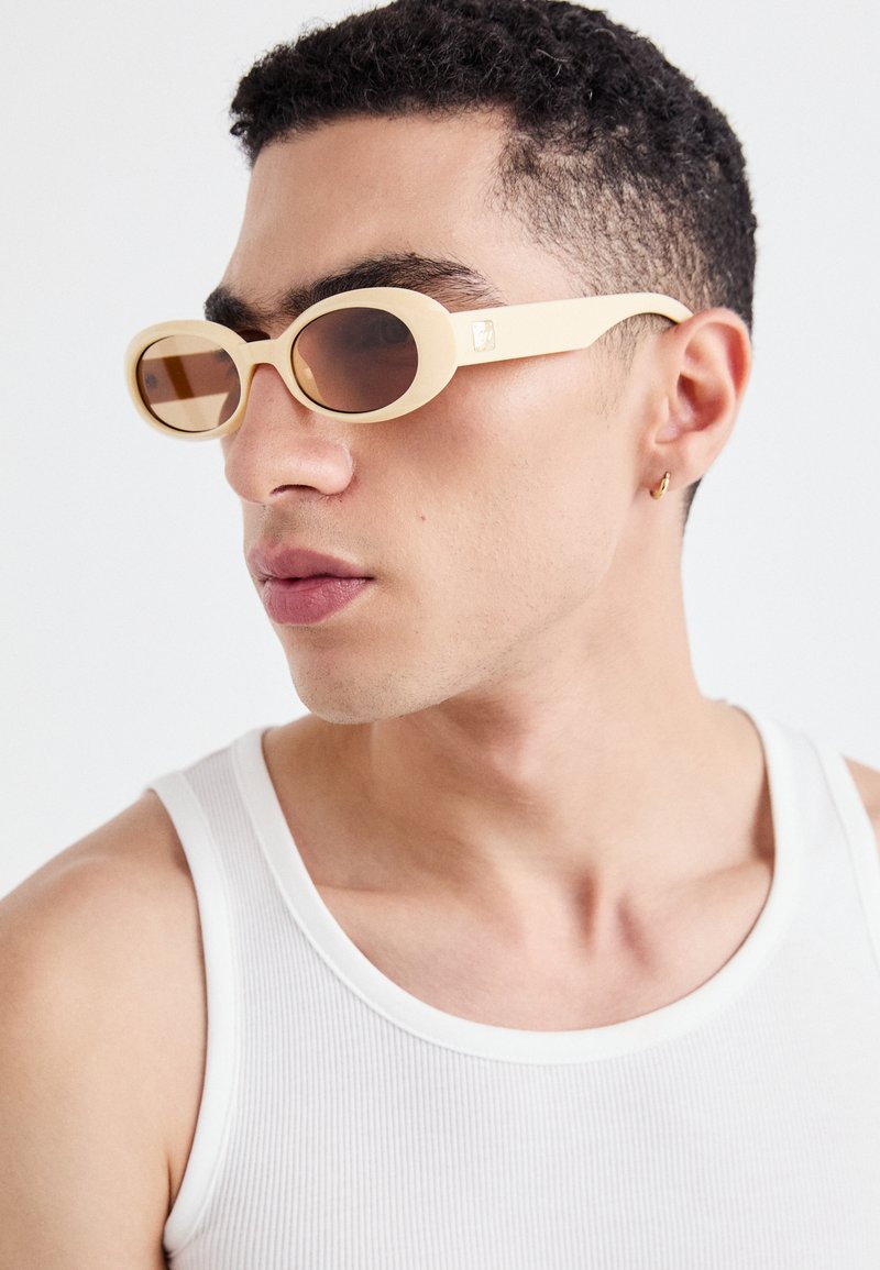 Le Specs WORK IT! UNISEX - Lunettes de soleil - ivory