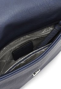 Tamaris ALESSIA - Psaníčko - blue 500