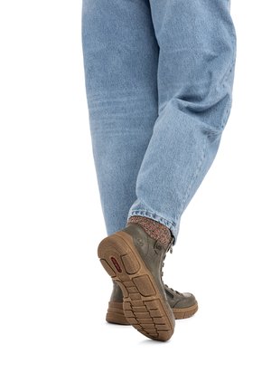 Rieker, RIEKER SCHNÜRSTIEFEL 72322 - Winter boots - green