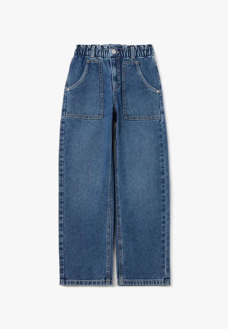 Jeans in denim con lavaggio blu, con vita elastica, due tasche anteriori, design a gamba dritta e dettagli di cucitura minimi.