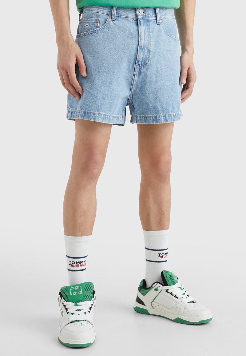 Tommy Jeans Džínové kraťasy - light-blue denim