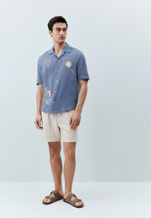 Next REGULAR FIT DRAWSTRING WAIST - Shorts - ecru stripes