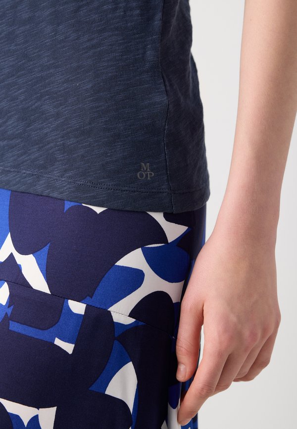 SHORT SLEEVE BOAT NECK - Basic T-shirt4