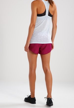 Träningsshorts - purple