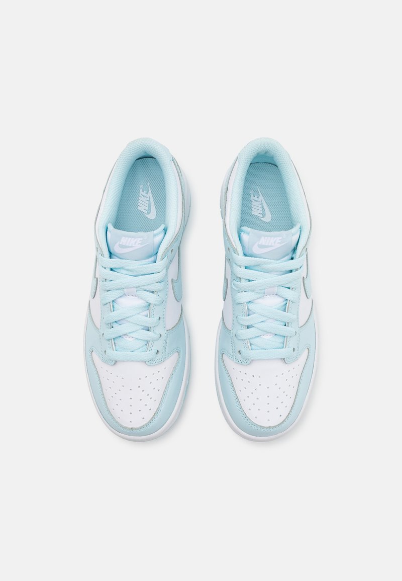 Nike Sportswear DUNK LOW UNISEX Sneaker low white/glacier blue