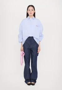 Fiorucci STRIPED SHIRT - Blusa com botões - light blue