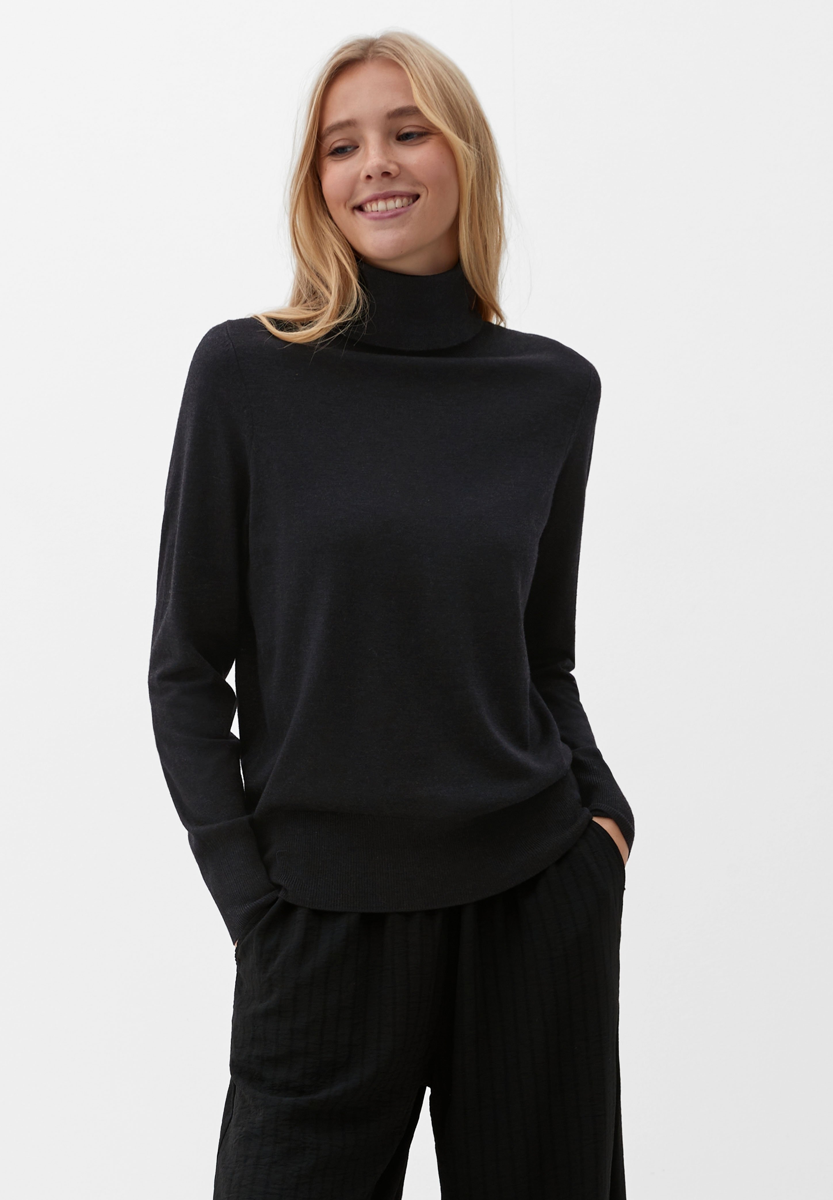Urban Classics T-Shirt Donna A Manica Lunga Con Collo Alto - Rib Costinata Elasticizzata, Vestibilità Aderente