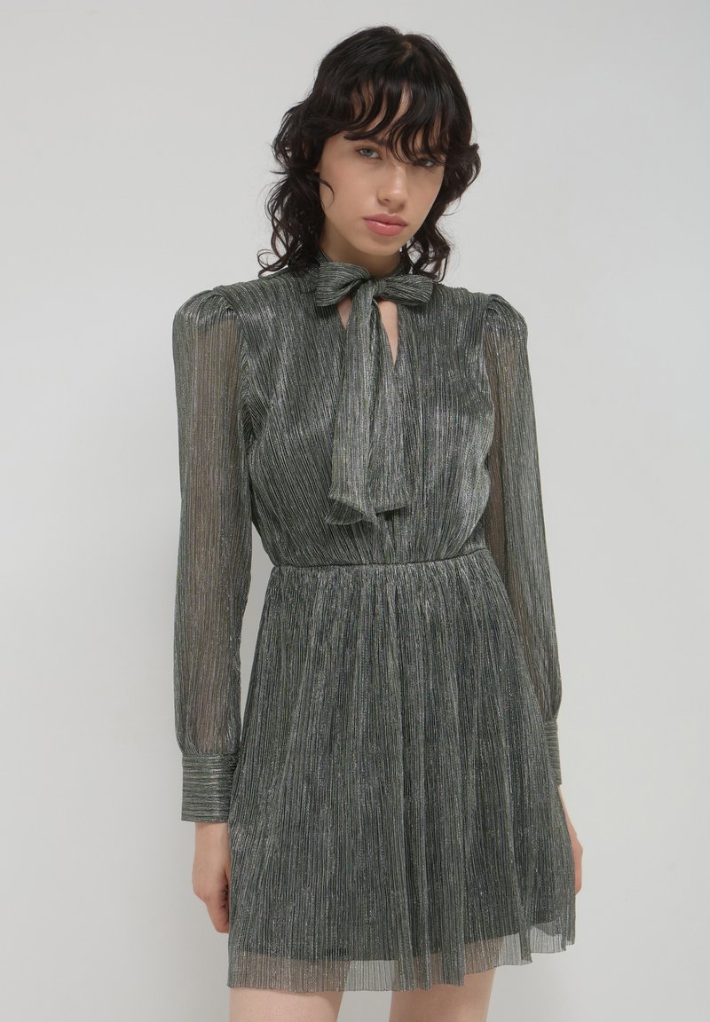 Calliope COURTE - Vestito elegante - vert