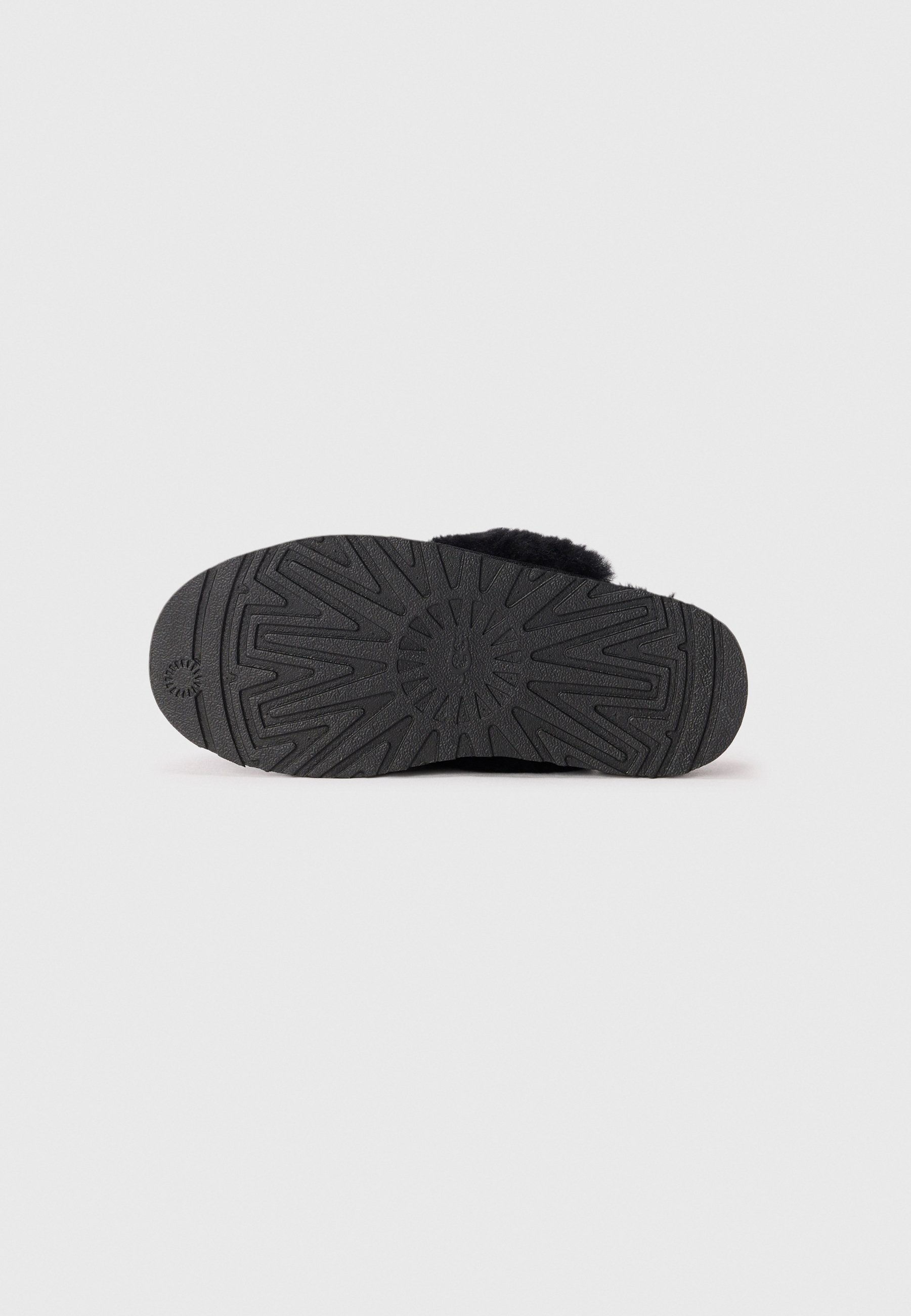 UGG FUNKETTE UNISEX - Zuecos - black/negro - Zalando.es