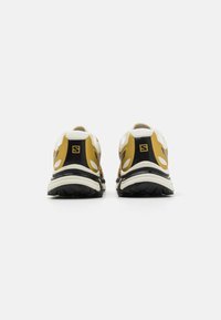 Salomon Sportstyle XT-WINGS 2 UNISEX - Joggesko - vanilla ice/footwear gold/black