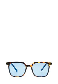 Occhiali da sole tartarugati con lenti quadrate; lenti blu; montatura in plastica; sottili dettagli dorati sulle tempie; design elegante.