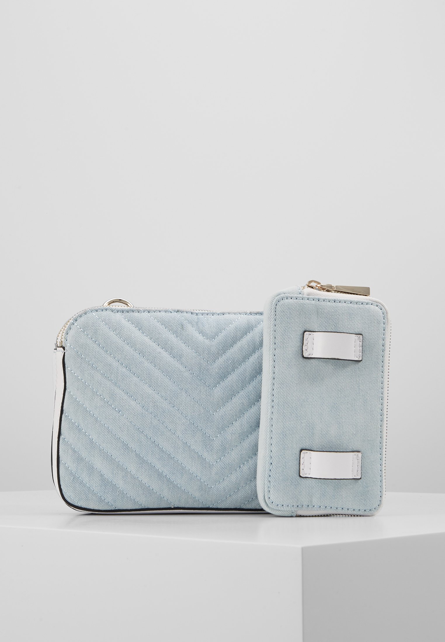 Guess BLAKELY STATUS CROSSBODY SET Skulderveske blue Guess BLAKELY STATUS CROSSBODY SET Skulderveske blue