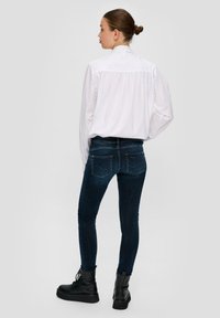 QS Aptempti džinsai - blau