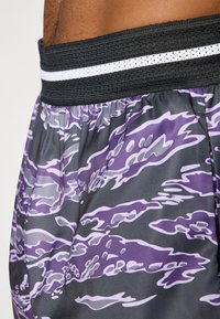 adidas Performance CRAZYLITE  - Korte sportsbukser - aurora plum/black