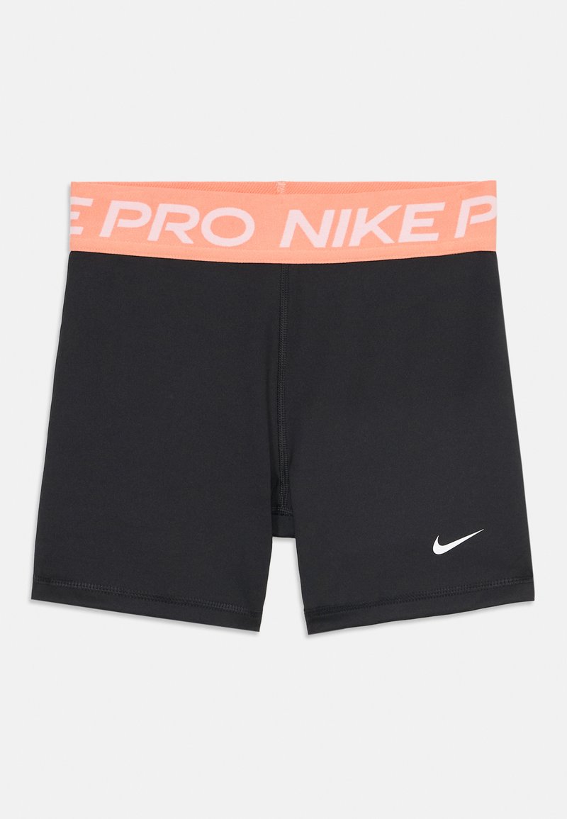Crne atletske šortse s ružičastim Nike Pro pojasom, s bijelim Nike logotipom. Izrađene su od rastezljivog, materijala koji upija vlagu.