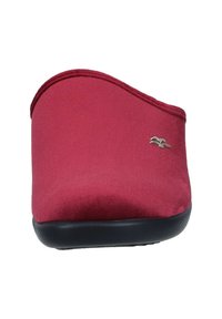 Rote Textil-Schlupfschuhe mit abgerundeter Spitze, weichem Material und einer schwarzen Gummisohle. Mit einem kleinen silbernen Logo-Akzent an der oberen Seite.