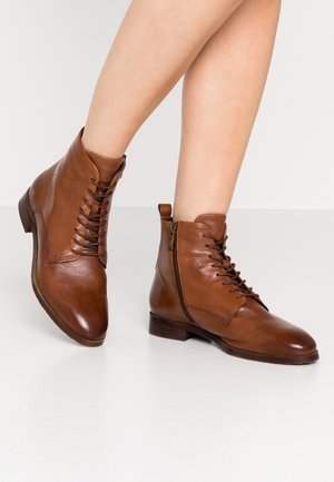 Schnürstiefelette - cognac