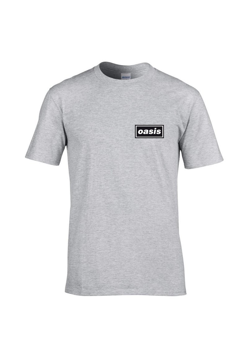 Grå bomulds t-shirt med korte ærmer, der har et sort rektangulært logo, der siger "oasis" på venstre brystområde.