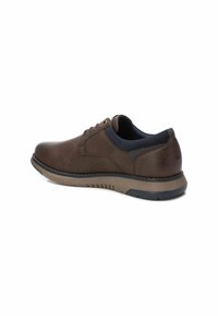 Refresh Zapatos con cordones - brown