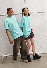 YOURTURN UNISEX BASIC OVERSIZED T-SHIRT - Jednoduché tričko - turquoise