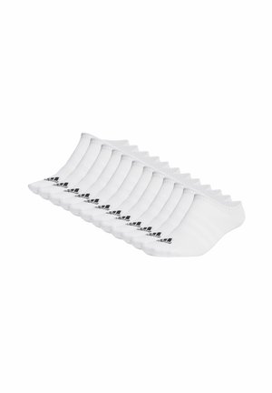 Witte katoenen sokken in een rij gerangschikt, met een lage snit, ribbelstructuur aan de bovenkant en zwarte branding aan de zijkant.