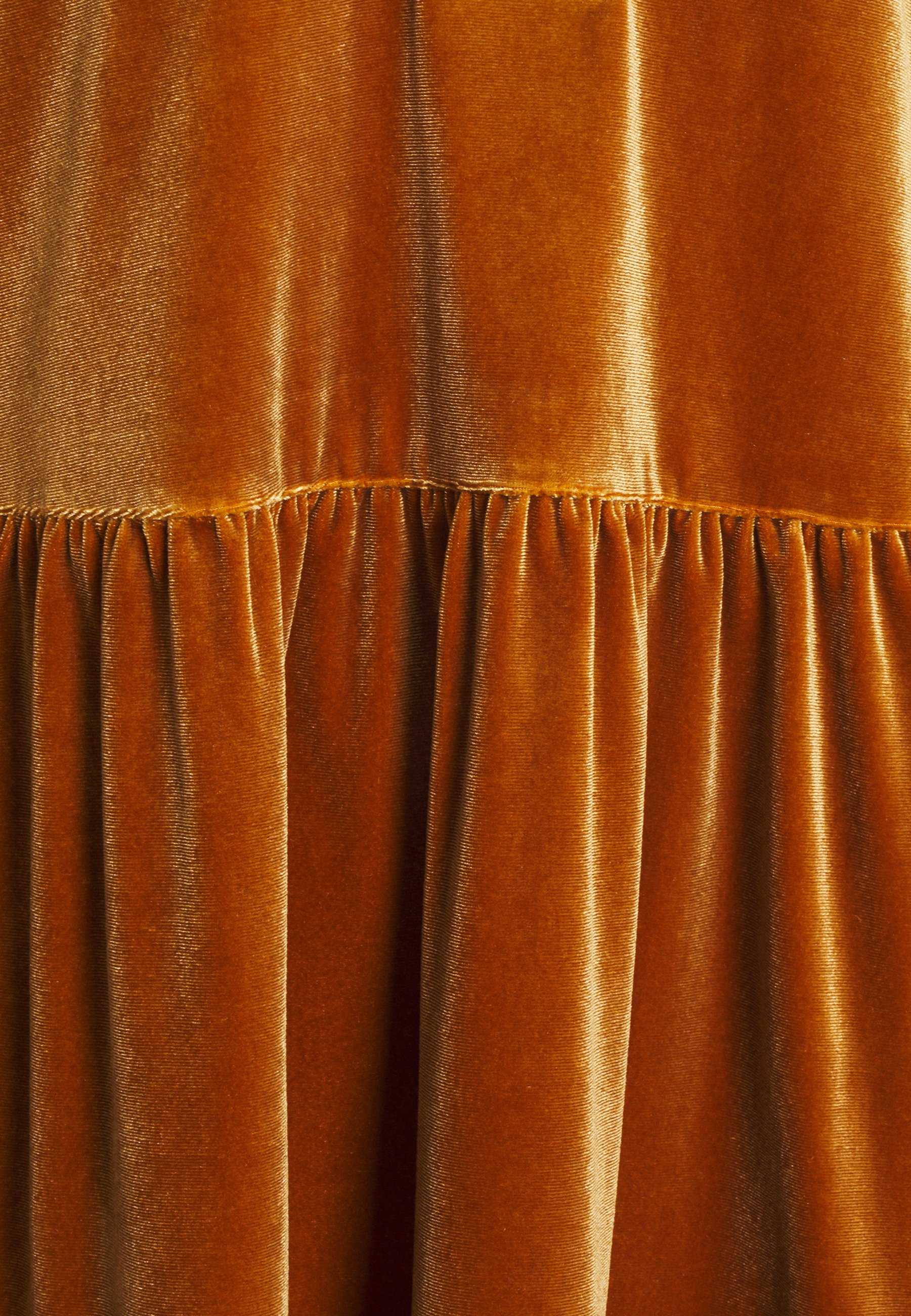 viggase dress