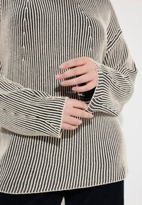 Ulla Popken TWO-TONE TURTLENECK - Svetr - navy blue