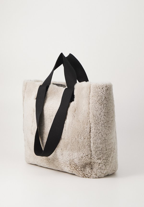 IZZY SHEARLING - Tote bag - light toffee taupe3