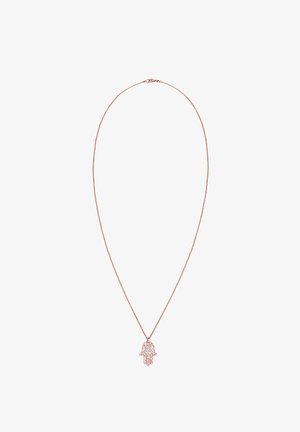 Collana in oro rosa con una delicata catena e un ciondolo a forma di mano caratterizzato da intricate decorazioni in argento e da gemme trasparenti.