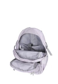 Sac à dos violet clair avec un compartiment principal et deux poches plus petites. Fabriqué en tissu durable, avec des accents gris et des bretelles ajustables.