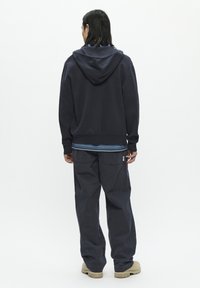 DOUBLE A BY W.W. CURT ZIPPER - Strickjacke - salute